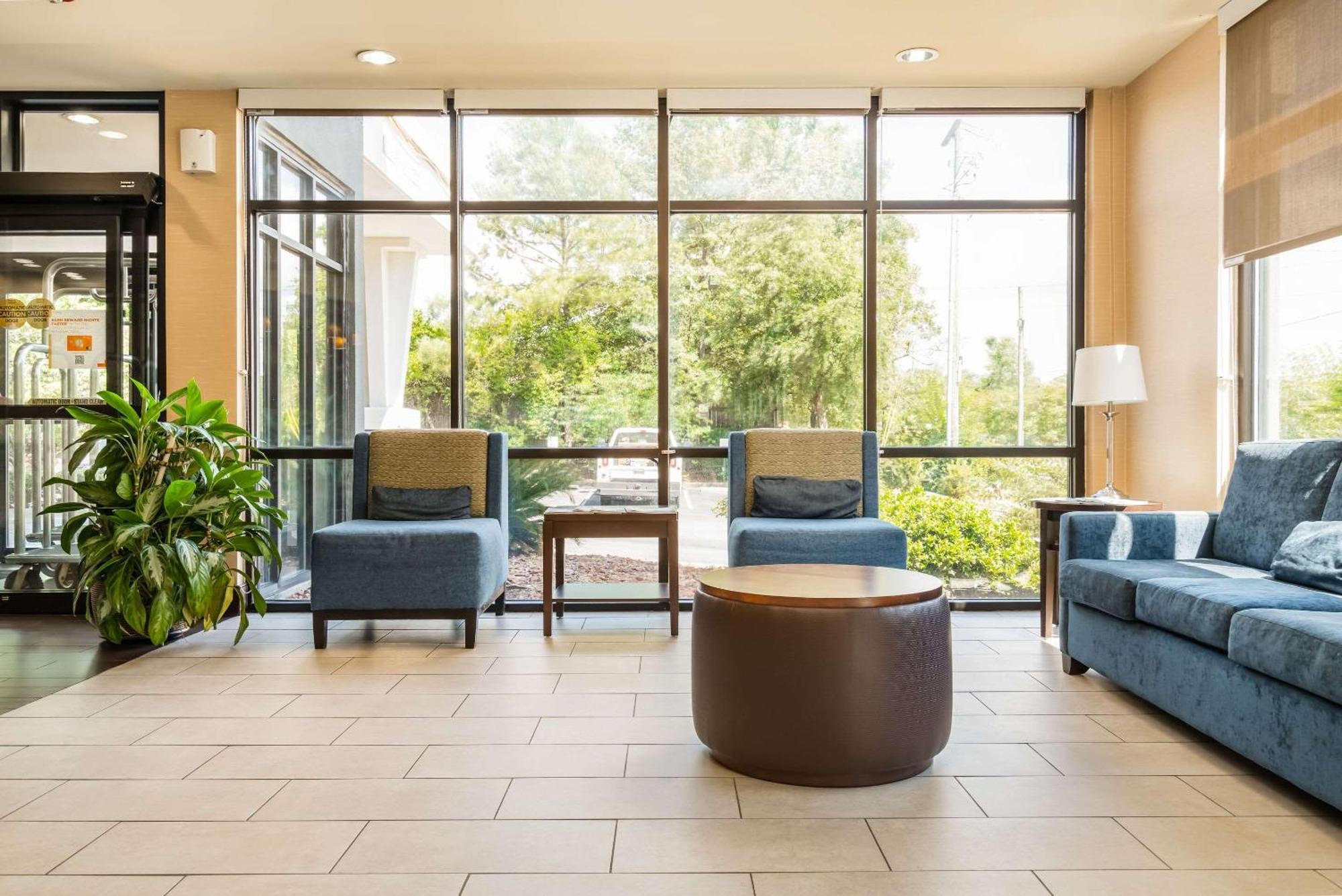 Comfort Suites Columbia Northeast - Fort Jackson Dış mekan fotoğraf